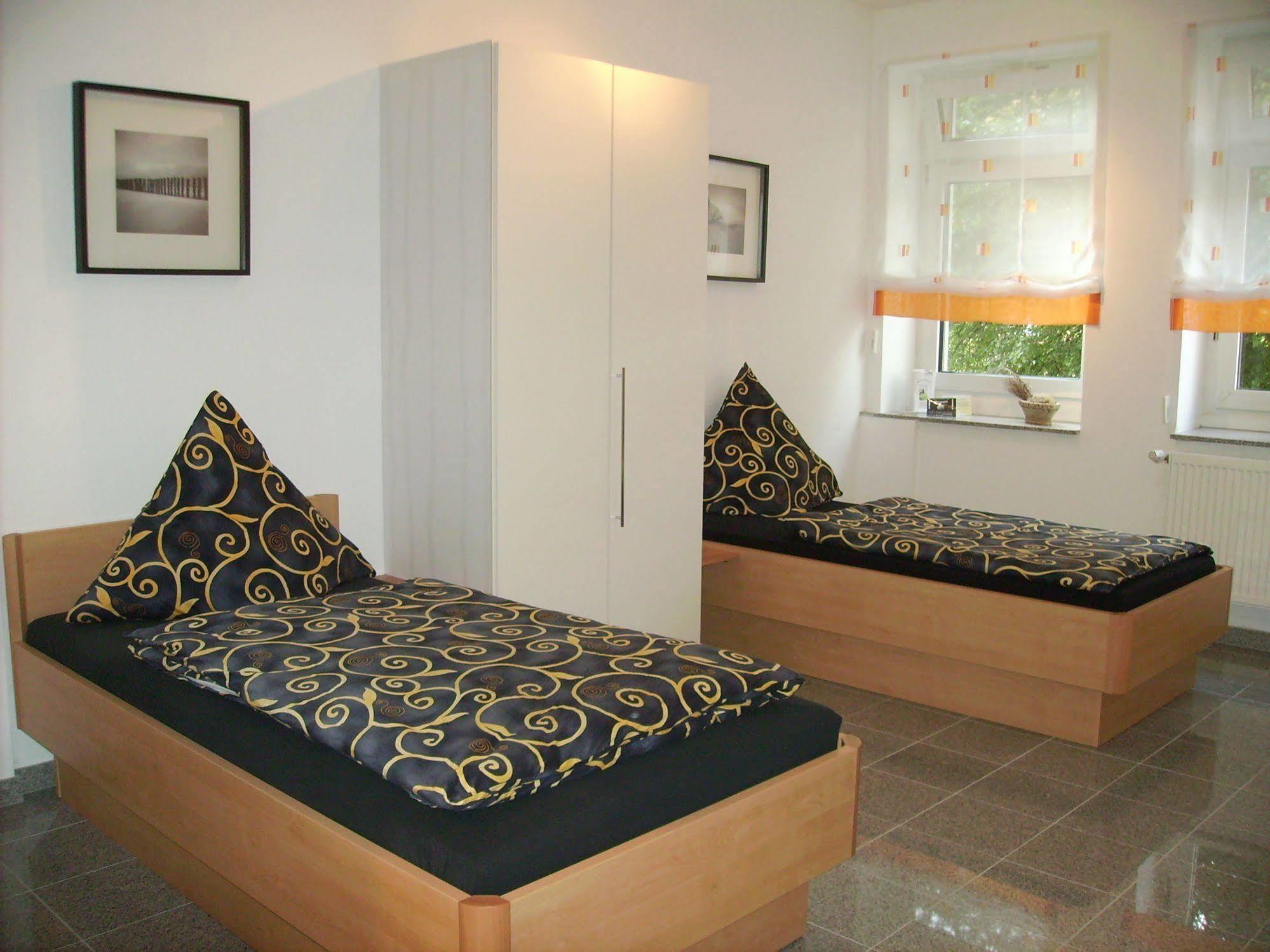 Boardinghouse - Stadtvilla Budget Schweinfurt Exteriör bild